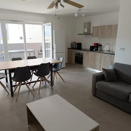 T3 , 6 Couchages Apartment